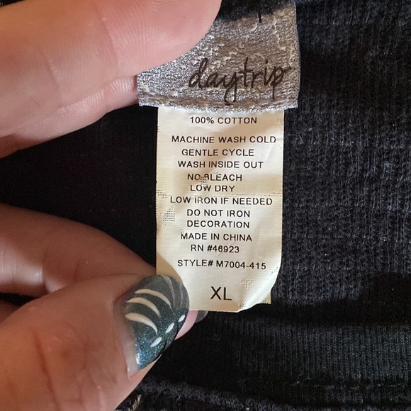 Such a cute Daytrip top! - Picture 5 of 5